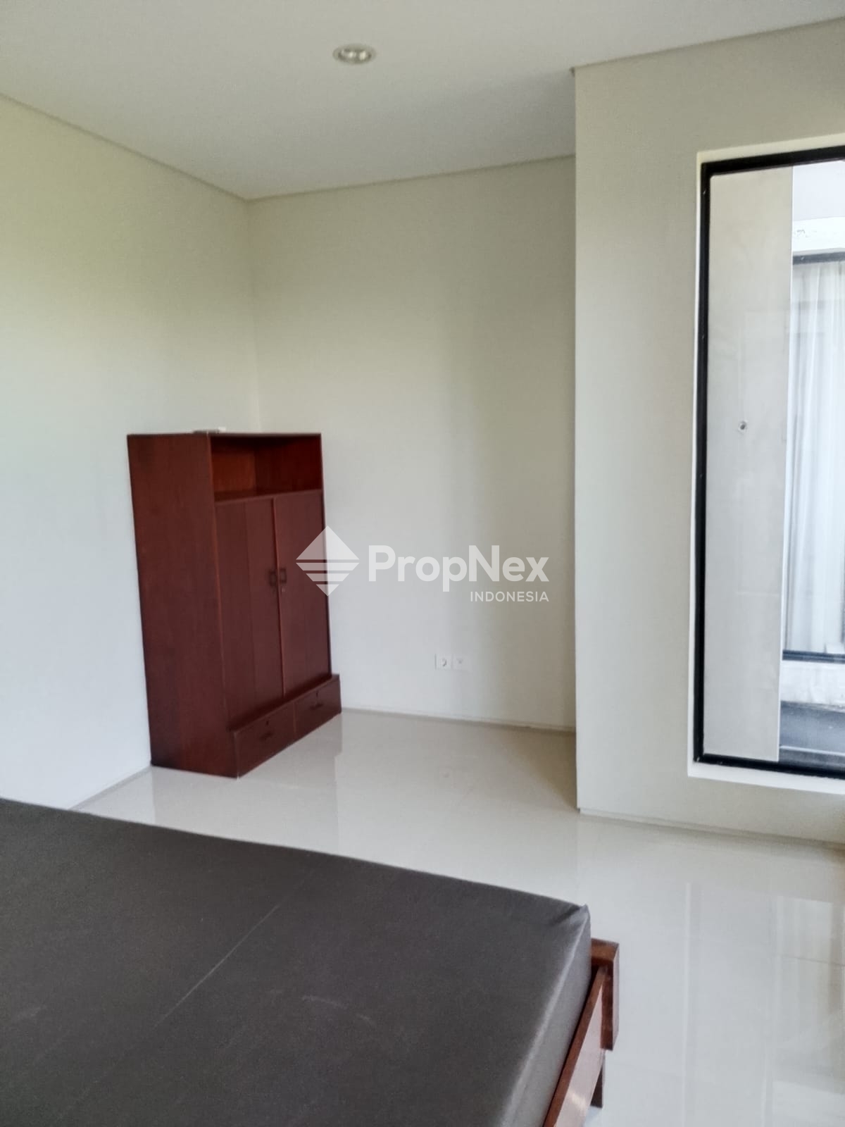 DIJUAL / DISEWAKAN – Rumah 2 Lantai North West Hill — foto 10
